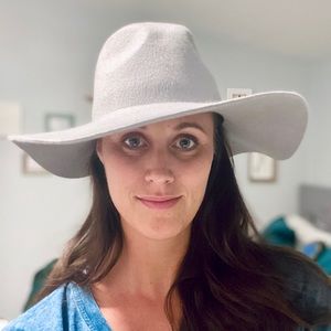 NWOT Free People, Wide, Soft Brim 100% Wool Hat